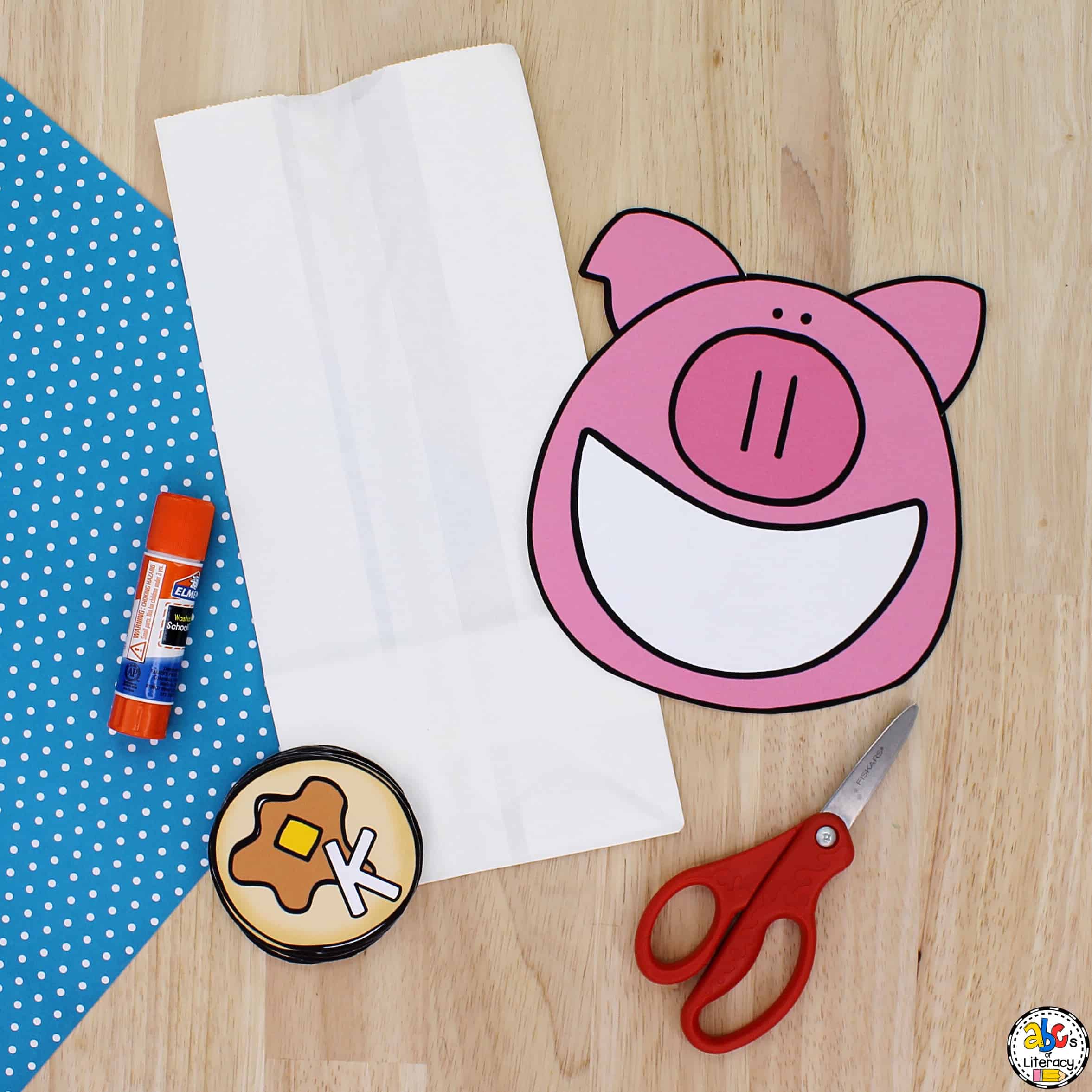 This book-inspired Pig & Pancakes Letter Recognition Activity is an "oink-tastic" way to practice identifying capital and lowercase letters! Learning the ABC's