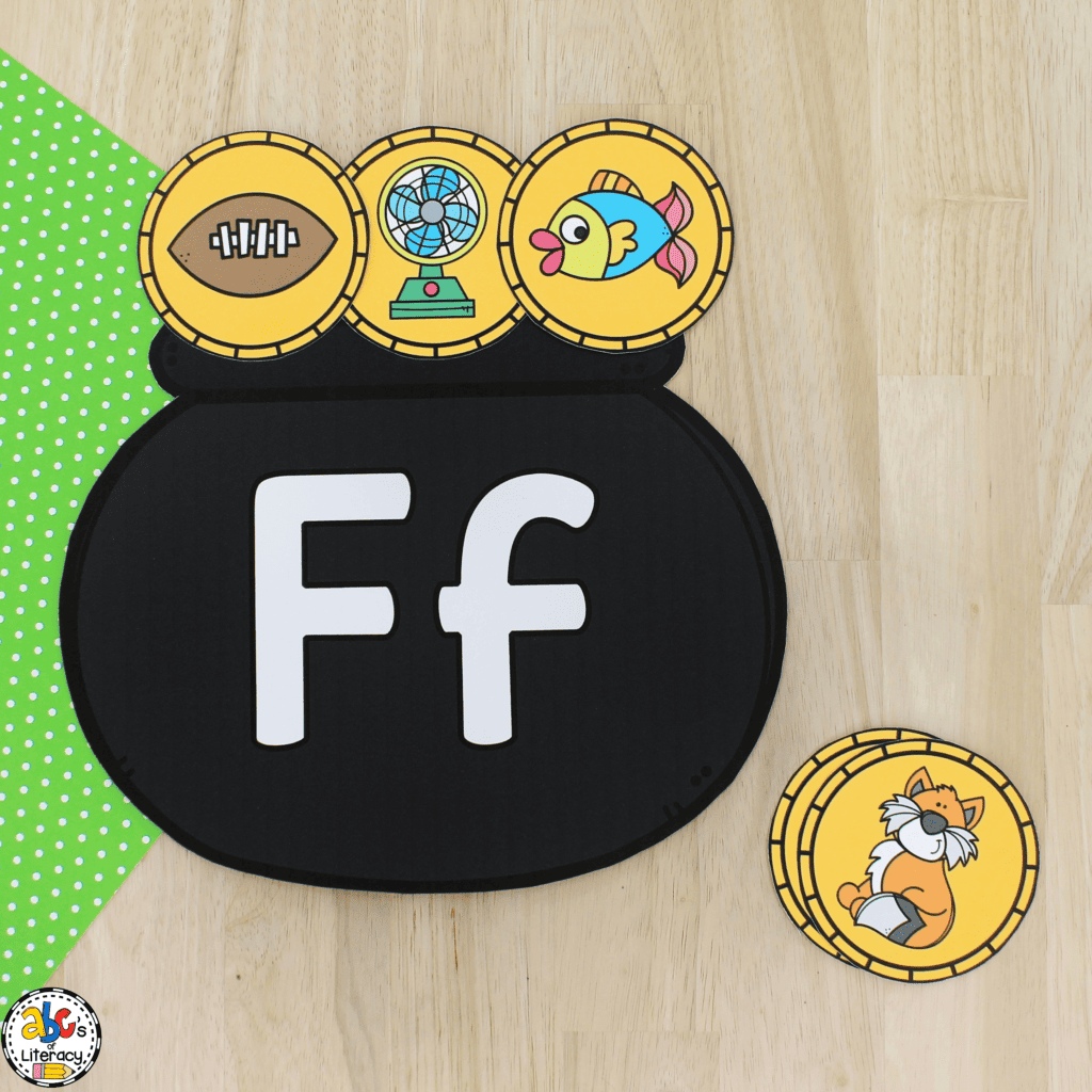 This St. Patrick's Day Beginning Sounds Activity is a hands-on resource students can use to practice sorting pictures by the letter sounds. Beginning Sounds Kindergarten